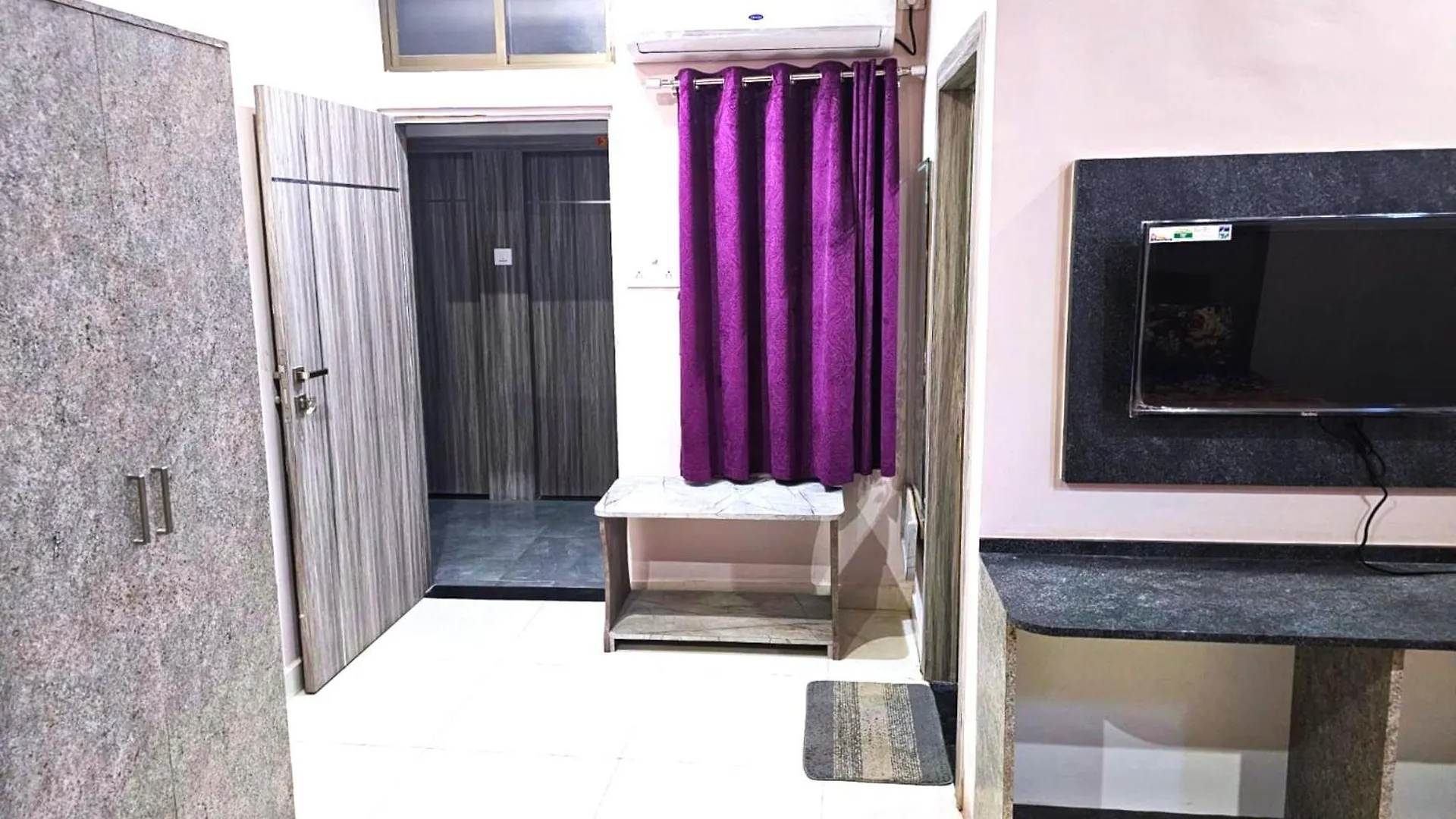 Hotel Kashi Inn Raj Ghat Varanasi 3*,  India